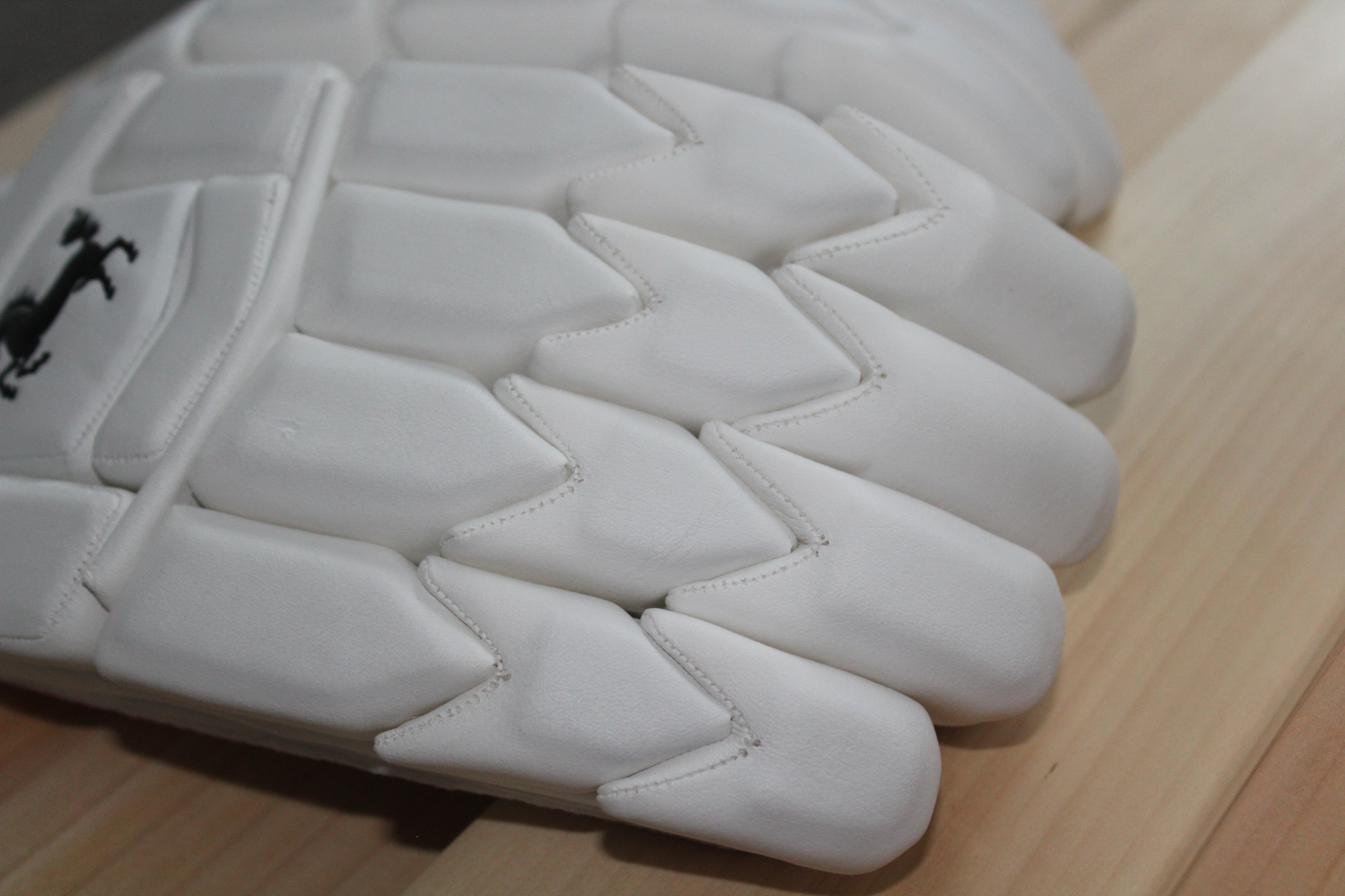 DARK HORSE BATTING GLOVES - LIMITED EDITION MENS SIZE