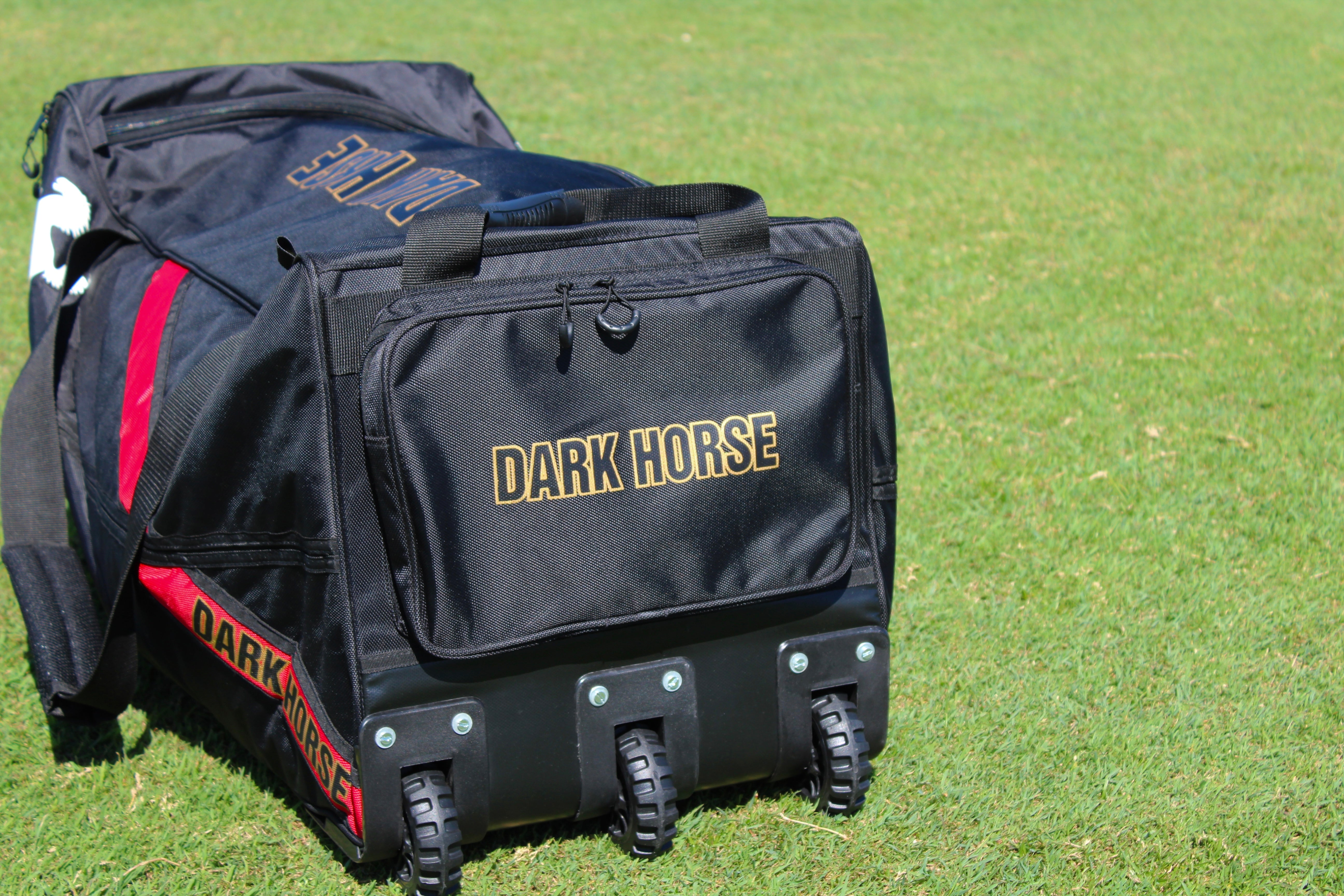 DARK HORSE CRICKET WHEELIE KIT BAG