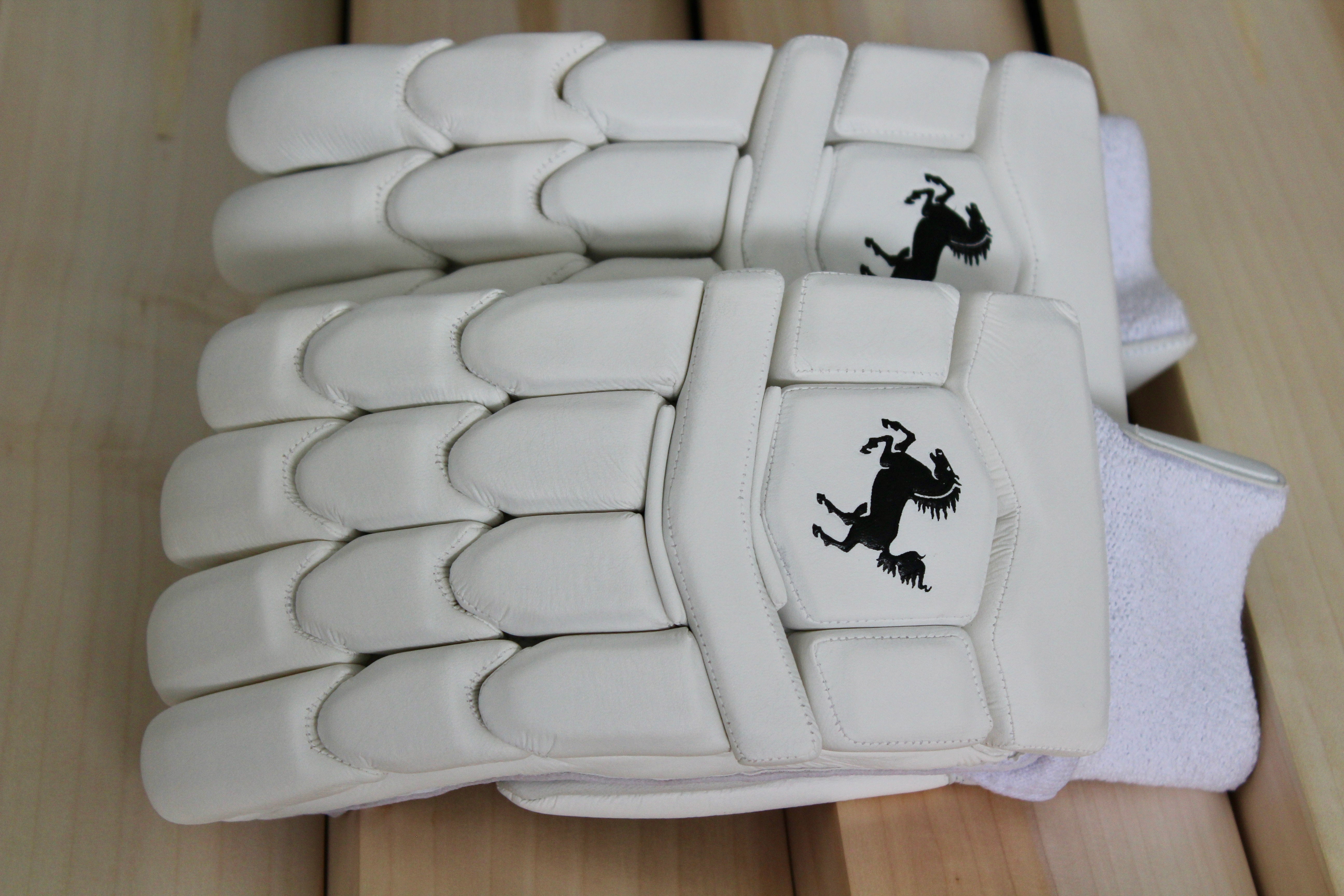 DARK HORSE BATTING GLOVES - LIMITED EDITION MENS SIZE