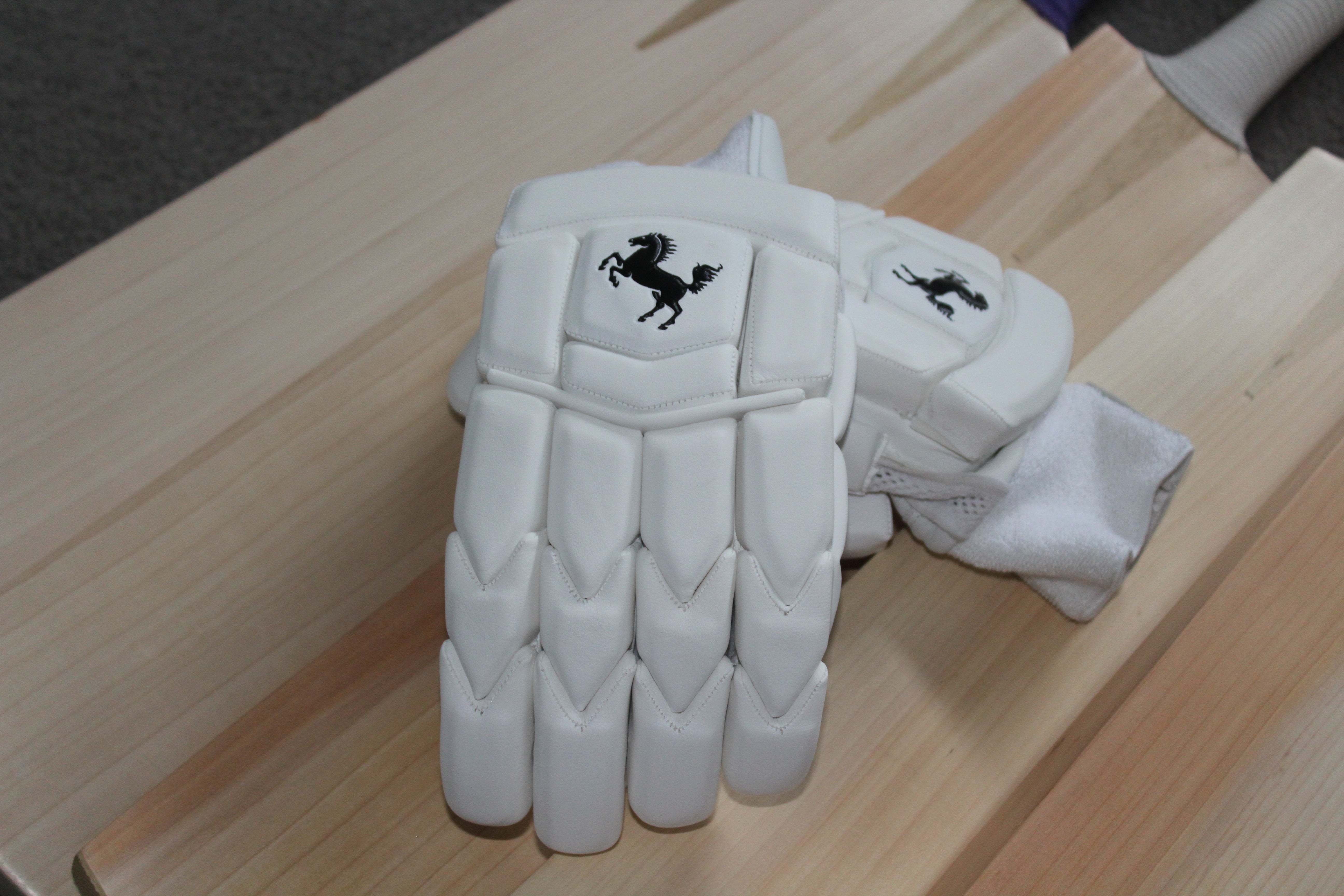 DARK HORSE BATTING GLOVES - LIMITED EDITION MENS SIZE
