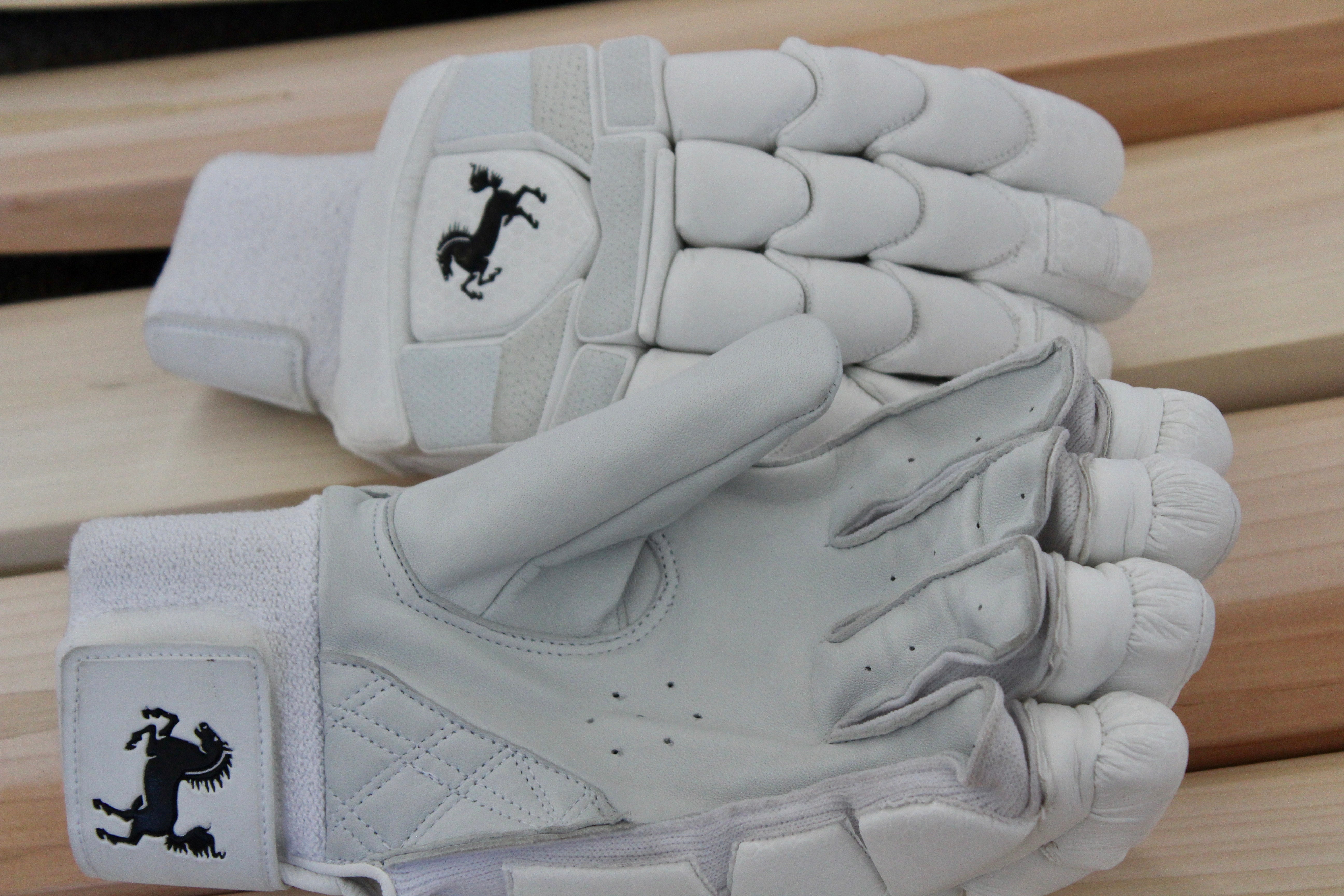DARK HORSE BATTING GLOVES - PLAYERS EDITION MENS SIZE