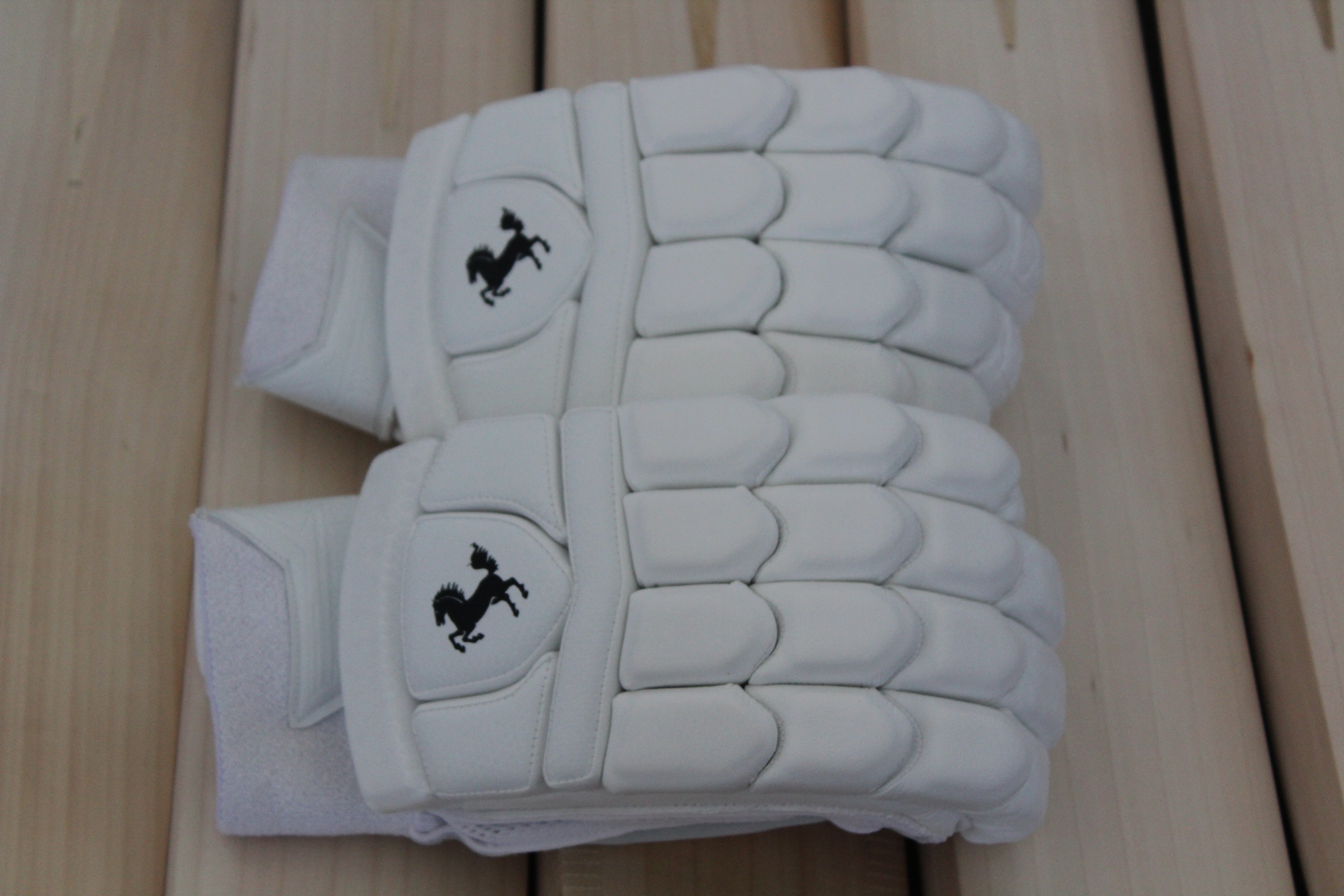 DARK HORSE BATTING GLOVES - LIMITED EDITION MENS SIZE