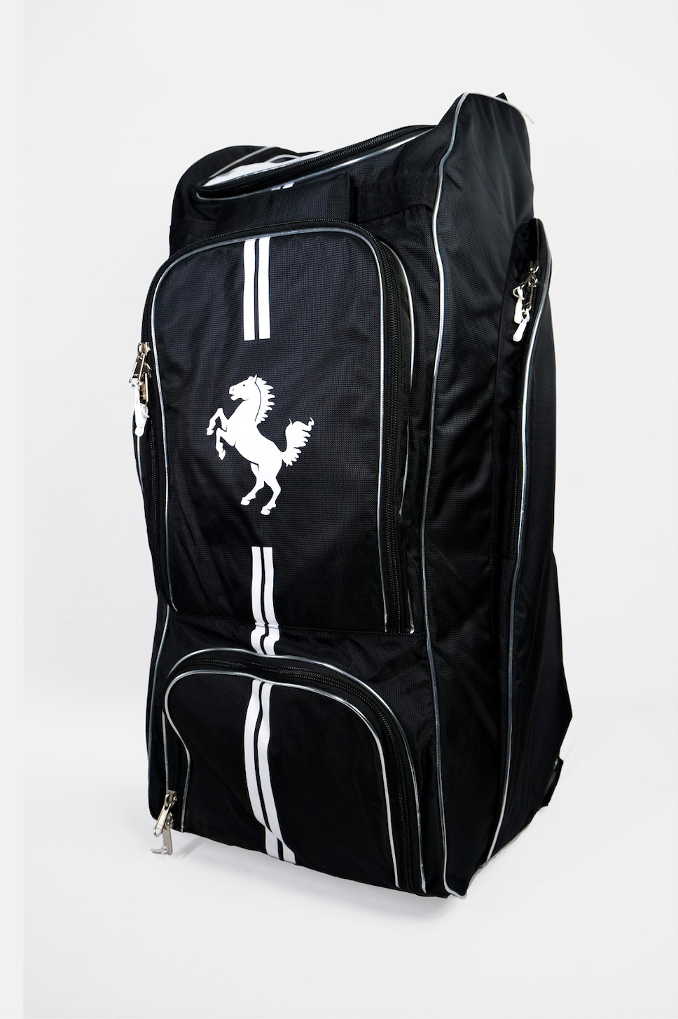 DARK HORSE DUFFLE KIT BAG